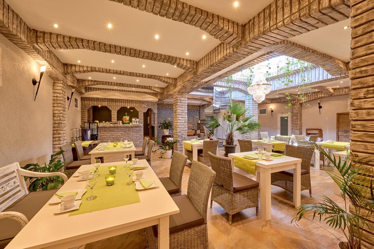 Hotel Zur Alten Stadtkellerei Leipzig Bagian luar foto Restaurant