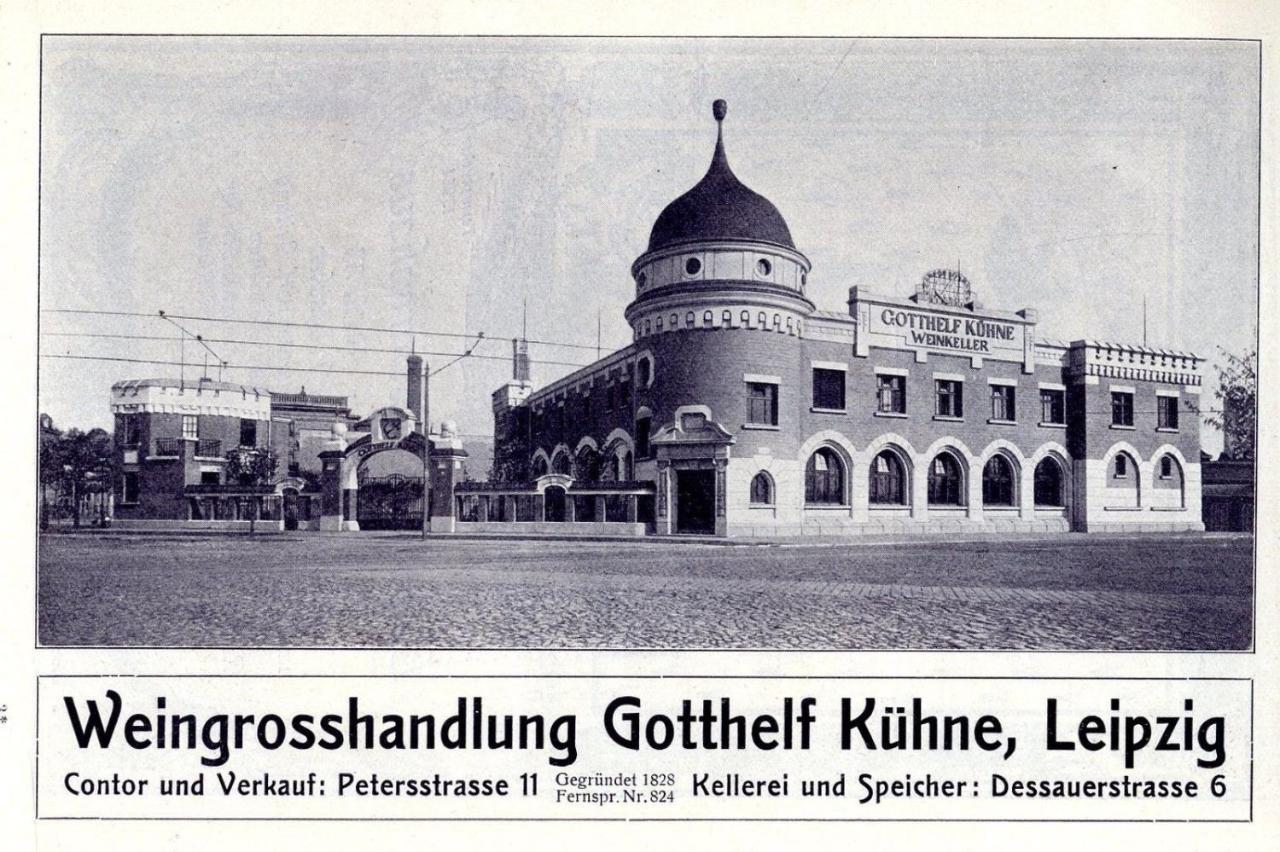 Hotel Zur Alten Stadtkellerei Leipzig Bagian luar foto Gottlieb Kühn's Leipzig warehouse, 1924
